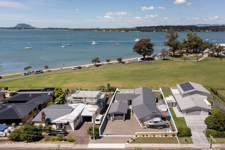 Photo of property in 26 Harbour View Road, Omokoroa, 3114
