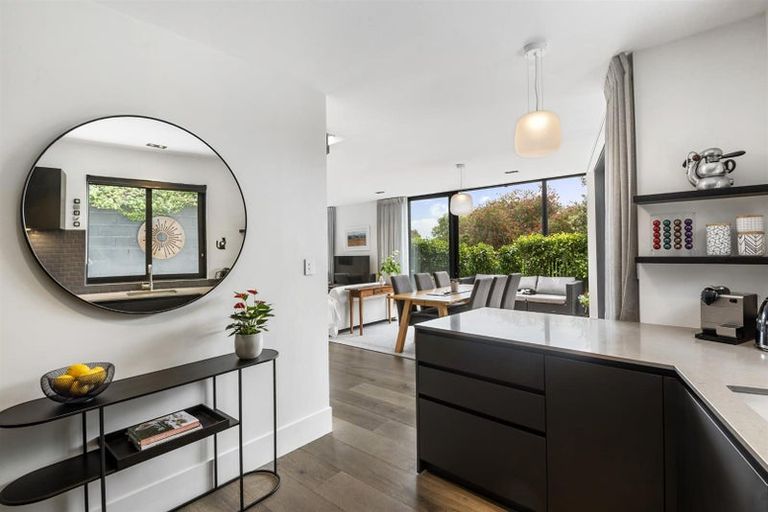 Photo of property in 2a Arthur Crescent, Hauraki, Auckland, 0622