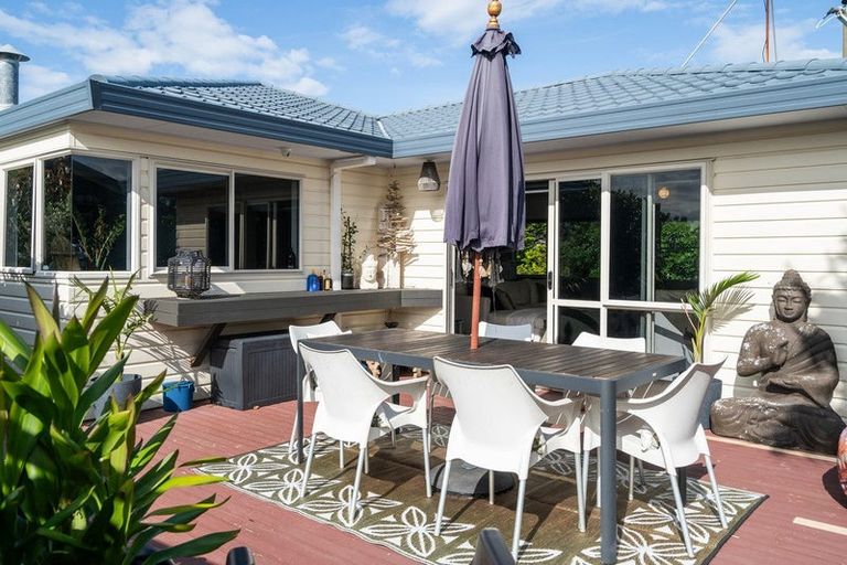 Photo of property in 116a Simpson Road, Papamoa Beach, Papamoa, 3118