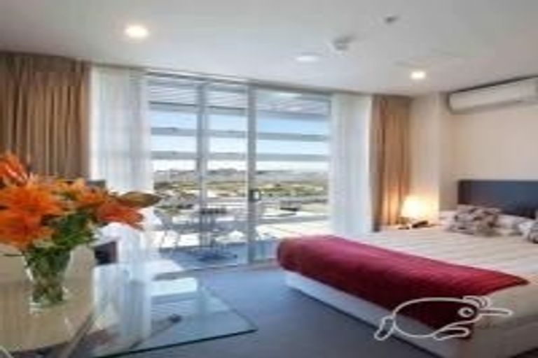 Photo of property in 1507/17 Osterley Way, Manukau, Auckland, 2104