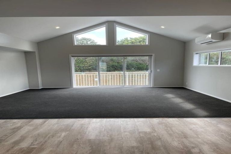 Photo of property in 16 Kopua Place, Whitby, Porirua, 5024