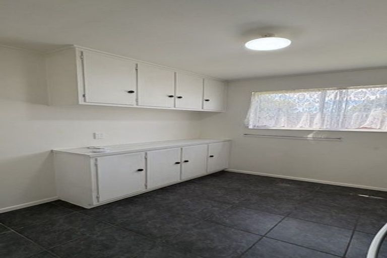 Photo of property in 71o Randwick Crescent, Moera, Lower Hutt, 5010