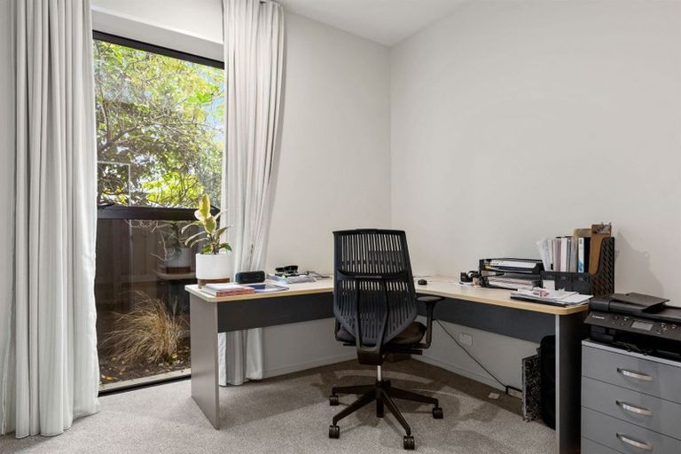 Photo of property in 3 Saint Martins Road, Saint Martins, Christchurch, 8022