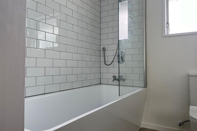 Photo of property in 2/14 Frederick Street, Waltham, Christchurch, 8011