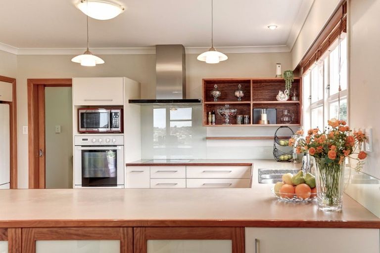 Photo of property in 19 Tregarth Street, Saint Johns Hill, Whanganui, 4501