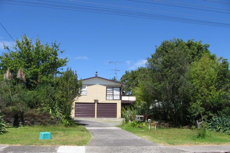 Photo of property in 53 Eskdale Road, Birkdale, Auckland, 0626