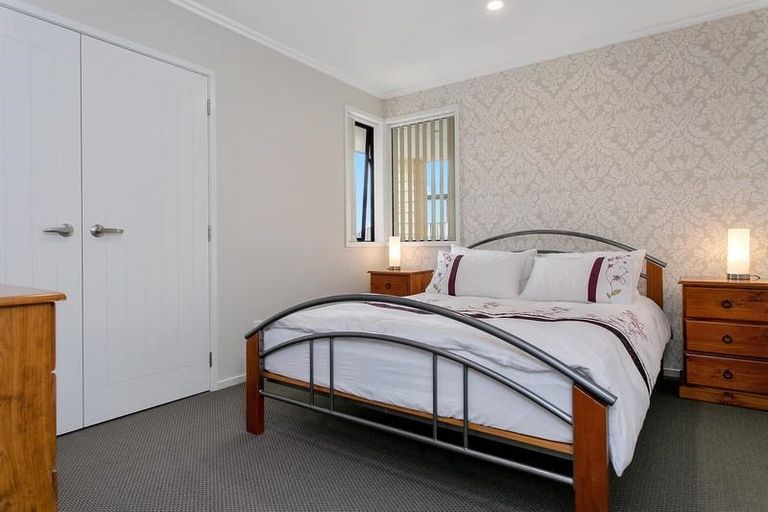 Photo of property in 19 Lilac Close, Cambridge, 3434