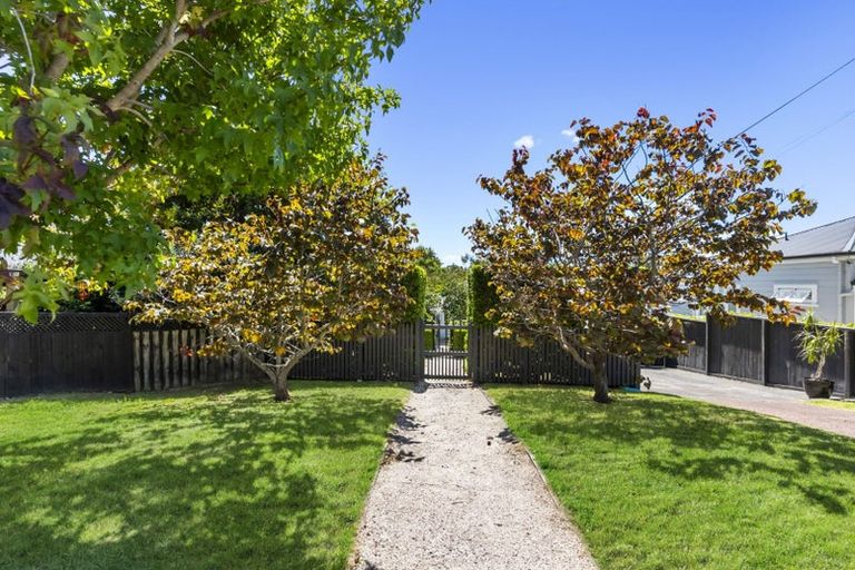 Photo of property in 30 Saint Leonards Road, Devonport, Auckland, 0624