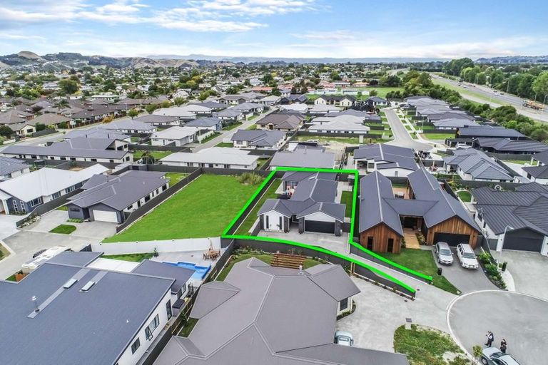 Photo of property in 25 Gee Place, Taradale, Napier, 4112