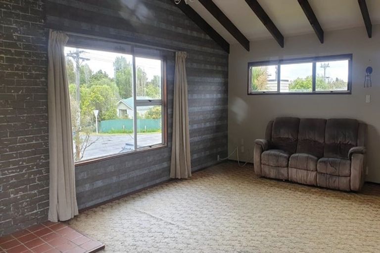 Photo of property in 70 Grant Road, Otatara, Invercargill, 9879