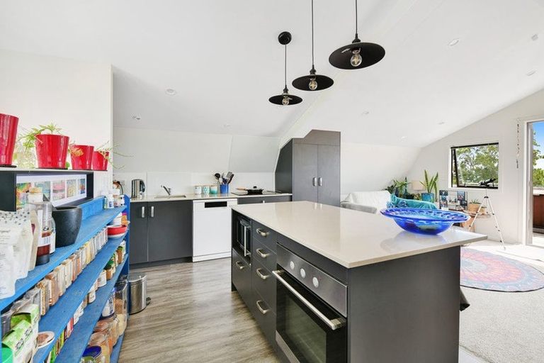 Photo of property in 12a Matai Road, Stanmore Bay, Whangaparaoa, 0932