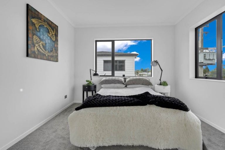 Photo of property in 2/177 Old Wairoa Road, Papakura, 2110