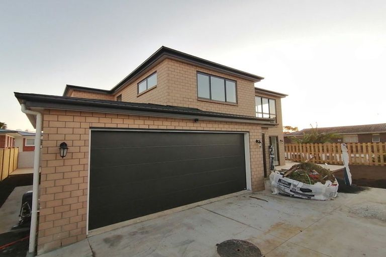 Photo of property in 117a Henderson Valley Road, Henderson, Auckland, 0612