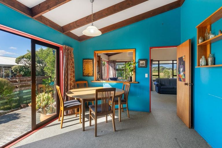Photo of property in 4 Moana Street, Otaki Beach, Otaki, 5512