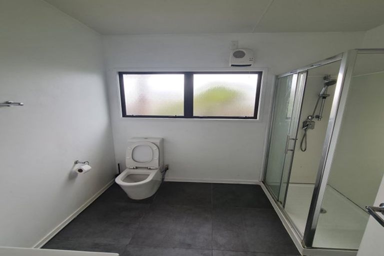 Photo of property in 2/21 Southview Place, Wattle Downs, Auckland, 2102