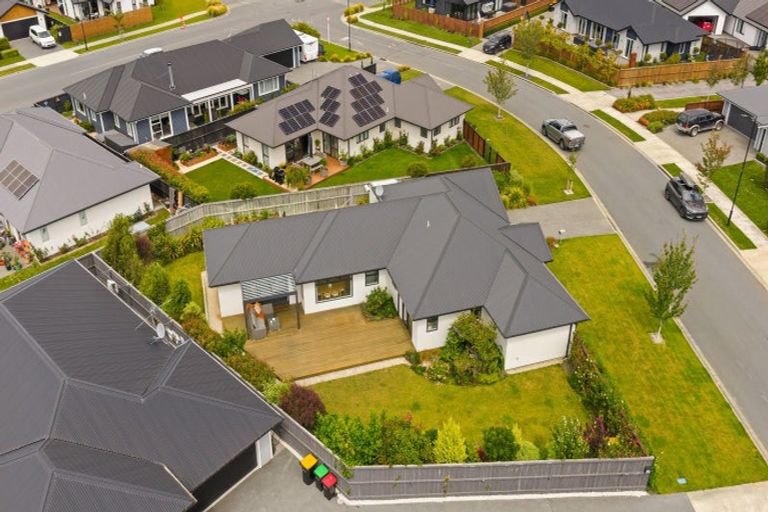 Photo of property in 41 Watkins Drive, Rangiora, 7400