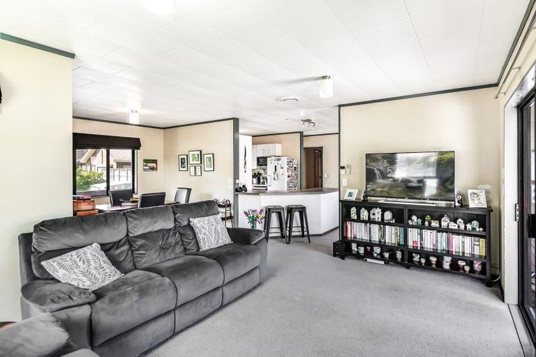 Photo of property in 14 Oregon Crescent, Glenview, Hamilton, 3206