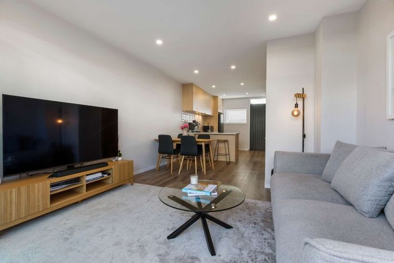 Photo of property in 27 Treloar Crescent, Hobsonville, Auckland, 0616