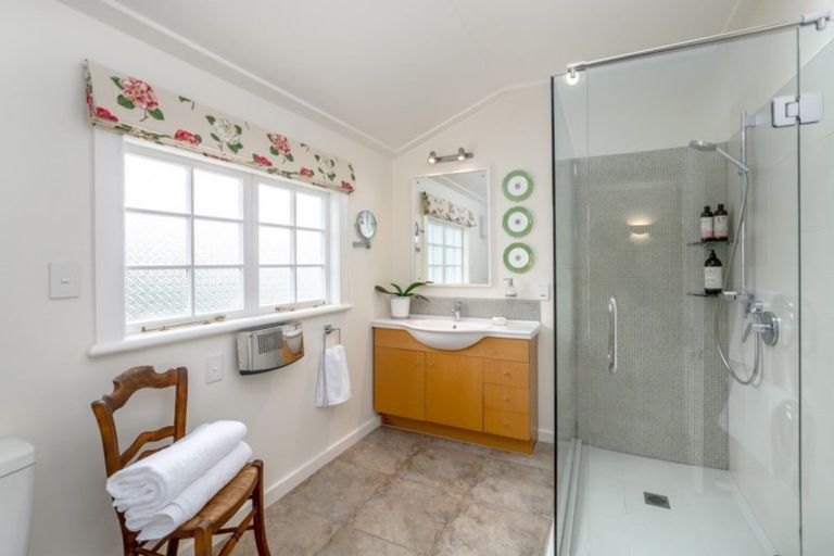 Photo of property in 17 Jellicoe Street, Greytown, 5712