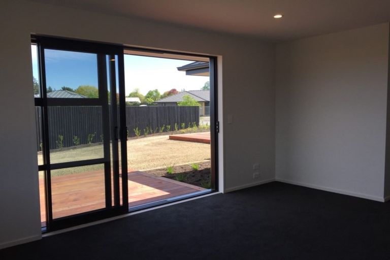 Photo of property in 28 Fearne Drive, Woodend, 7610