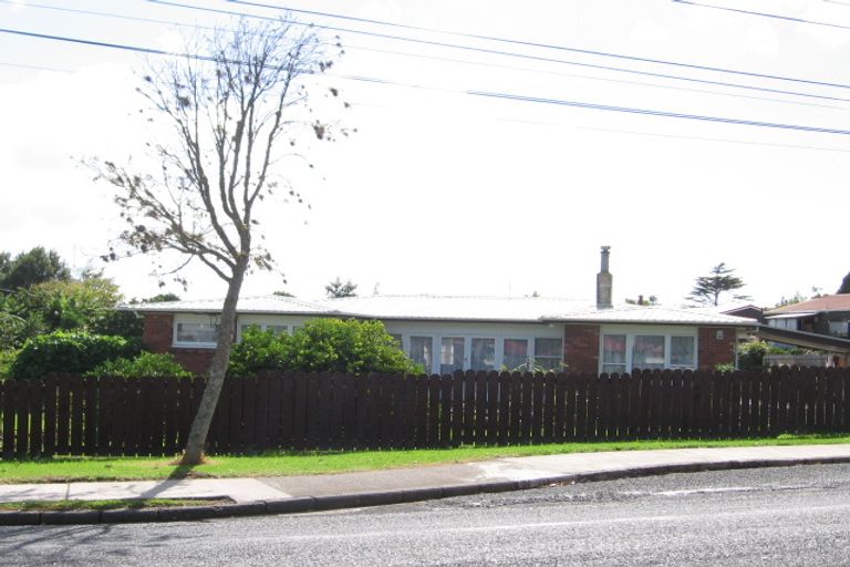 Photo of property in 9 Pomaria Road, Henderson, Auckland, 0610