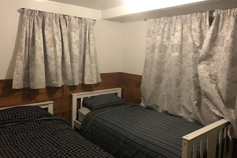 Photo of property in 34 Mark Avenue, Paparangi, Wellington, 6037