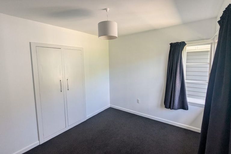Photo of property in 2/7 Leonard Place, Saint Martins, Christchurch, 8022