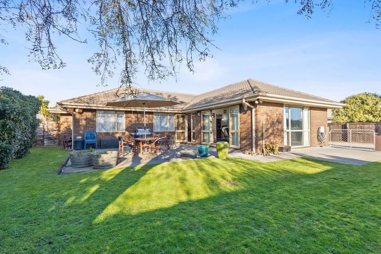 Photo of property in 19 Springs Road, Hornby, Christchurch, 8042