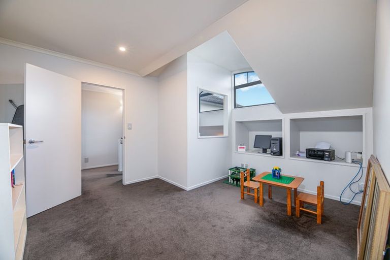 Photo of property in 19 Highfields Terrace, Henderson, Auckland, 0612