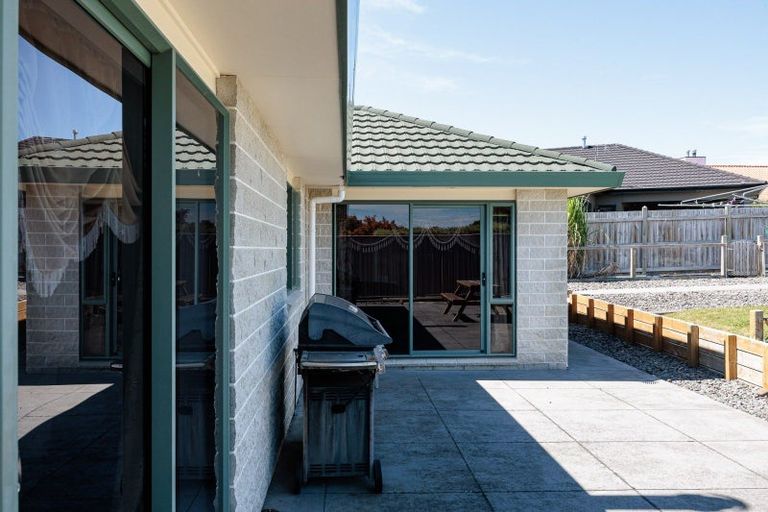 Photo of property in 37 Brooklands Drive, Havelock North, 4130