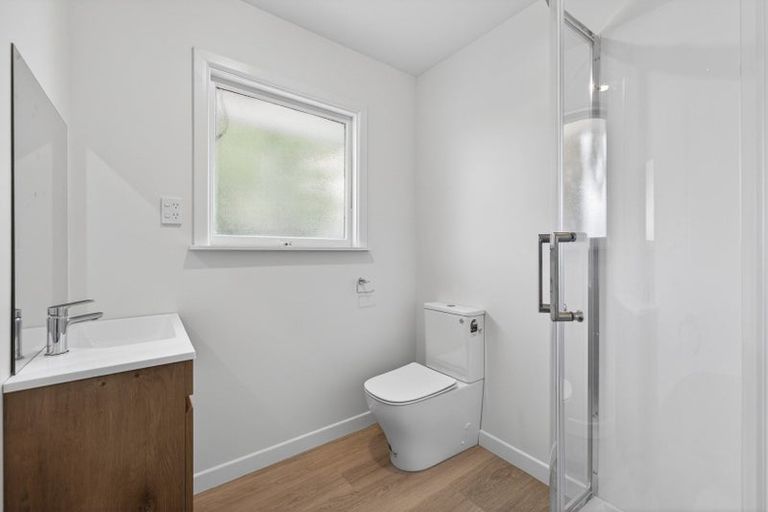 Photo of property in 70 Niven Street, Avondale, Christchurch, 8061