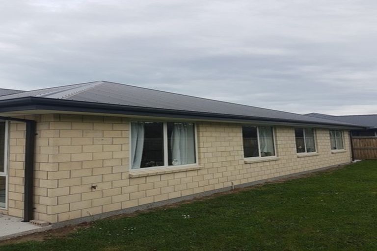 Photo of property in 25 Peak Crescent, Kaiapoi, 7630
