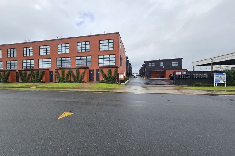 Photo of property in 17 Owens Place, Mount Maunganui, 3116