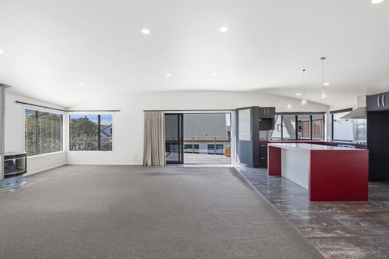 Photo of property in 2/2 Rhodes Fall, Rangatira Park, Taupo, 3330