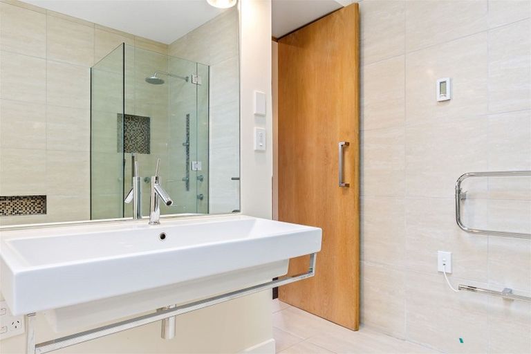 Photo of property in 192 Chester Street East, Christchurch Central, Christchurch, 8011