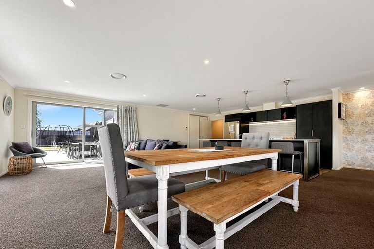 Photo of property in 16 Rhoboro Road, Twizel, 7901