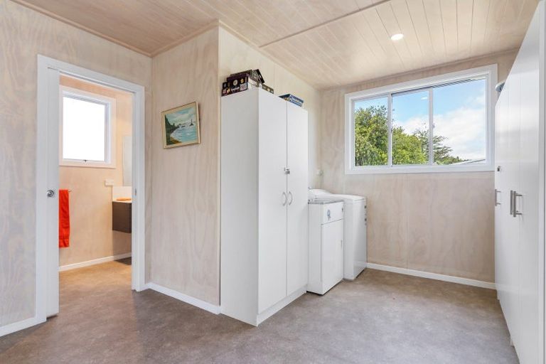 Photo of property in 207 Kiwi Road, Whangamata, 3620