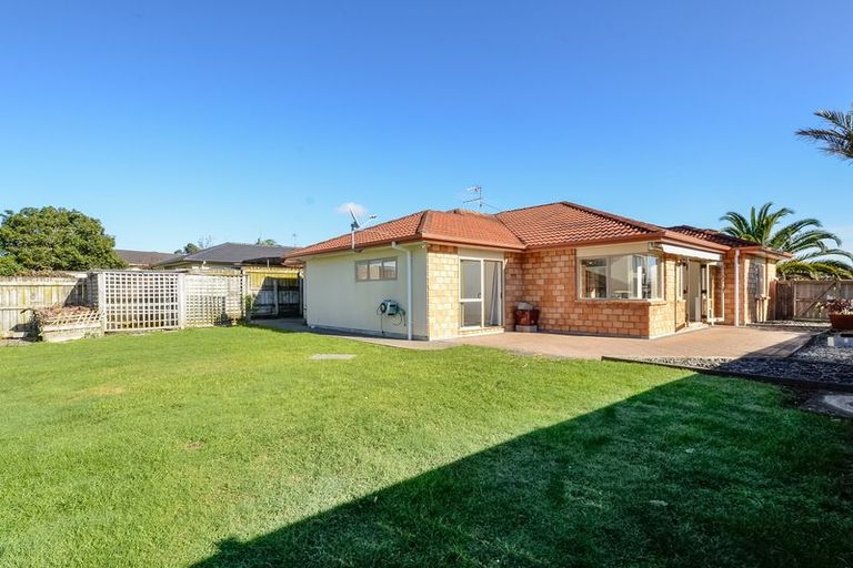 Photo of property in 34 Jadewynn Drive, Massey, Auckland, 0614