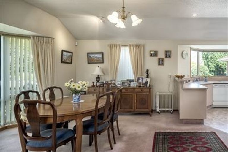 Photo of property in 3 Wiltshire Mews, Avonhead, Christchurch, 8042