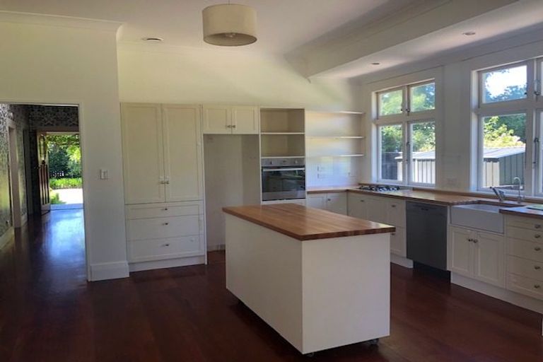 Photo of property in 40 Main Street, Greytown, 5712