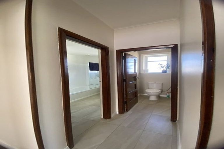 Photo of property in 22 Piko Crescent, Riccarton, Christchurch, 8041