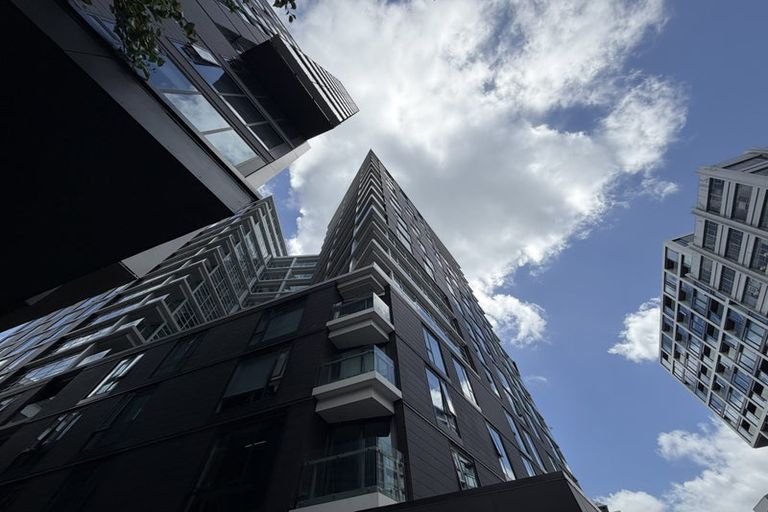 Photo of property in Pinnacle Apartments, W805/160 Victoria Street, Te Aro, Wellington, 6011