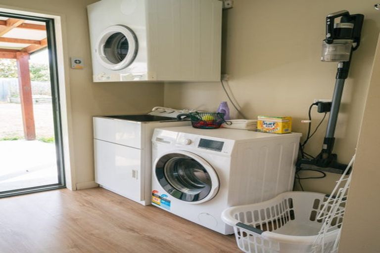 Photo of property in 24 Frye Crescent, Albert Town, Wanaka, 9305