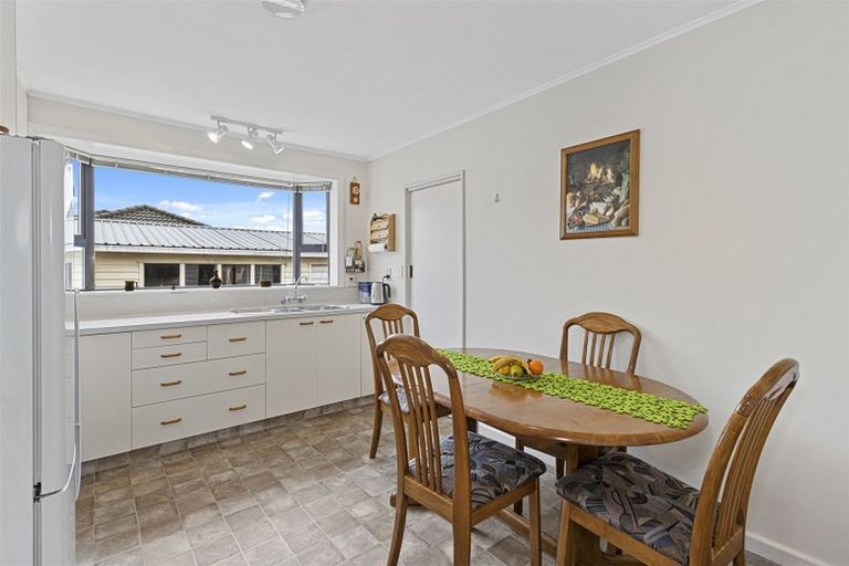 Photo of property in 37 Branston Street, Hornby, Christchurch, 8042