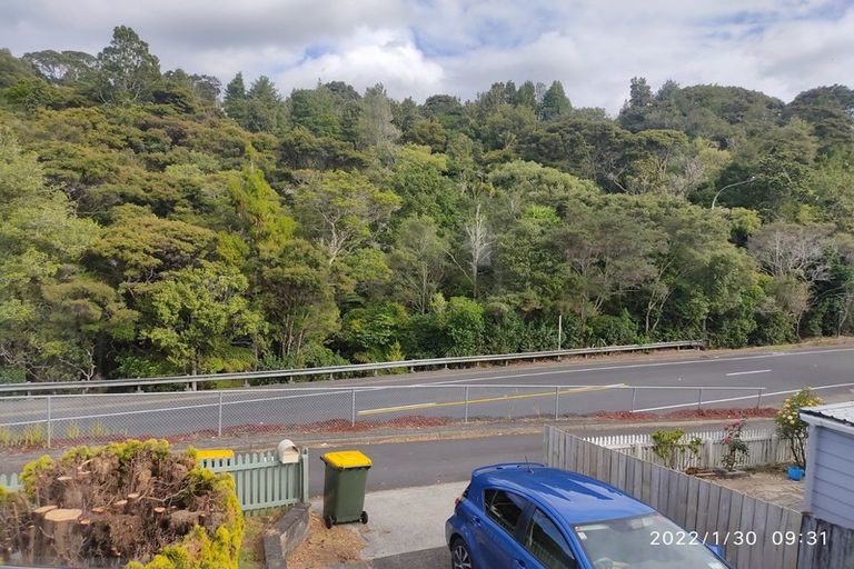 Photo of property in 72 Kaipatiki Road, Glenfield, Auckland, 0629