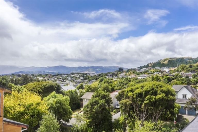 Photo of property in 16a Latitude Close, Whitby, Porirua, 5024