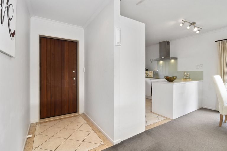 Photo of property in 63a Stottholm Road, Titirangi, Auckland, 0604