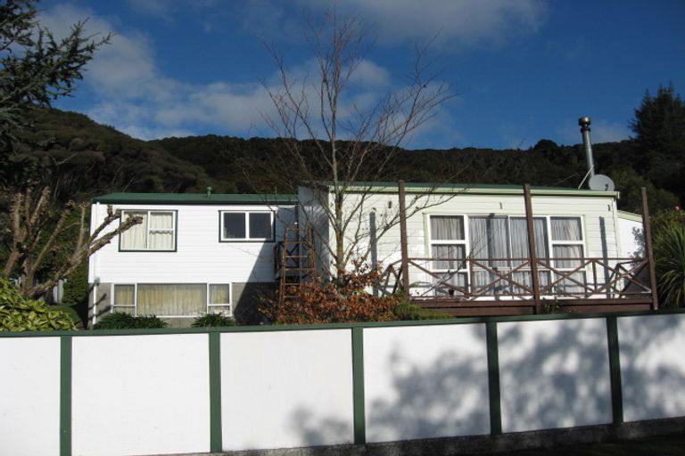 Photo of property in 45 Holland Street, Wainuiomata, Lower Hutt, 5014