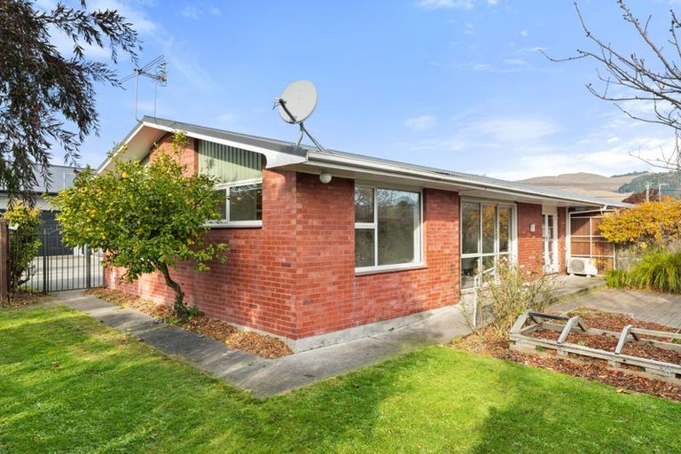Photo of property in 25 Beckford Road, Saint Martins, Christchurch, 8022