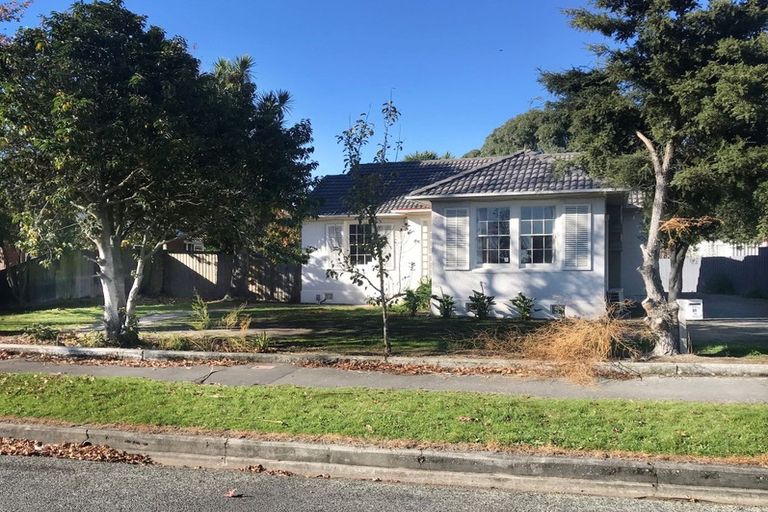 Photo of property in 21 Piko Crescent, Riccarton, Christchurch, 8041